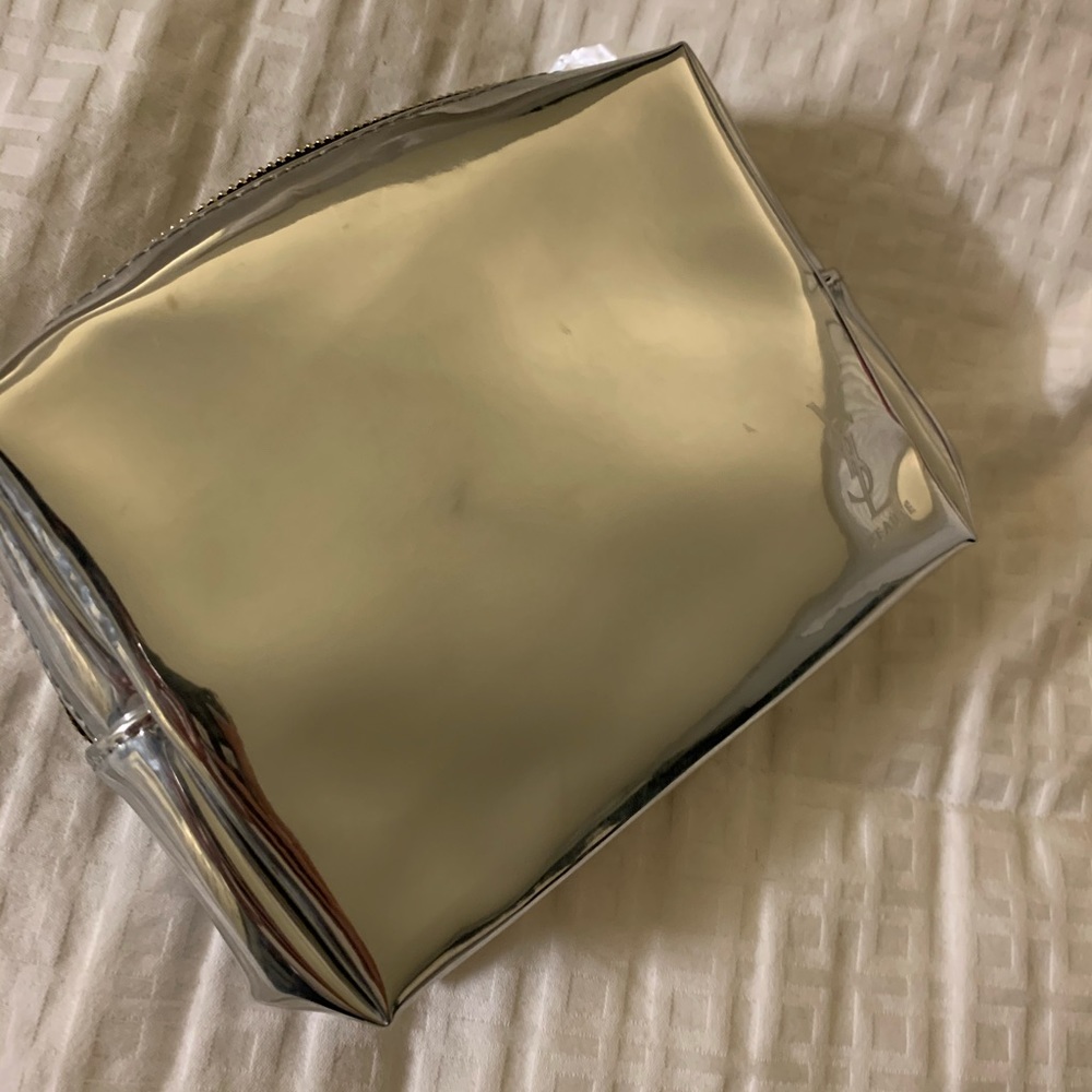 YSL beauty bag shiny silver 👽🔥🔥